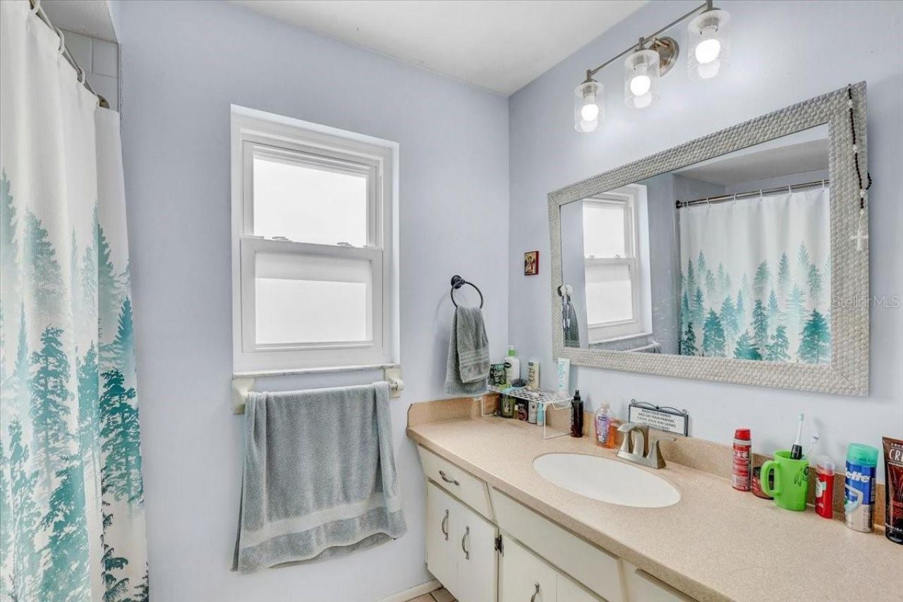 12137 Orange Blossom Drive, Seminole, FL 33772 Photo