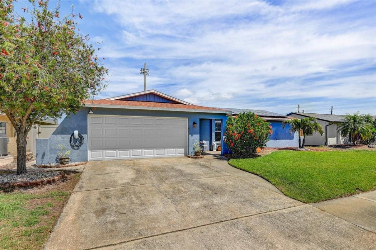 12137 Orange Blossom Drive, Seminole, FL 33772 Photo