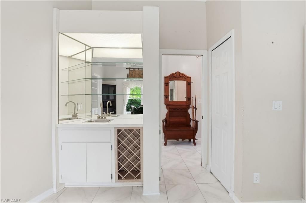 940 10th St Se, Naples, FL 34117 Photo