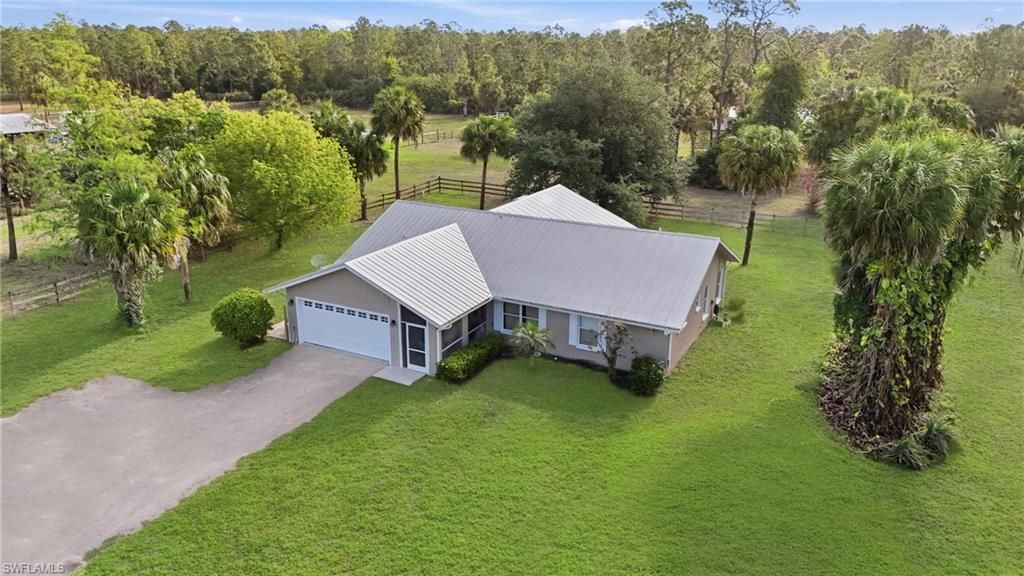 940 10th St Se, Naples, FL 34117 Photo