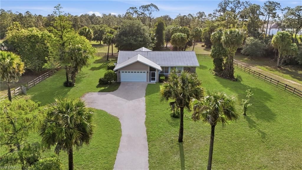 940 10th St Se, Naples, FL 34117 Photo