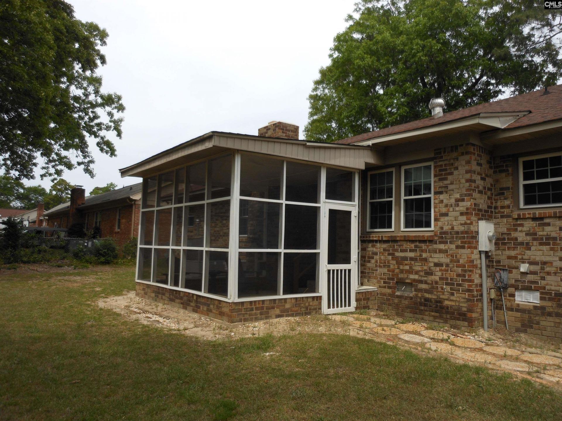 109 Rollingwood Drive Photo 5