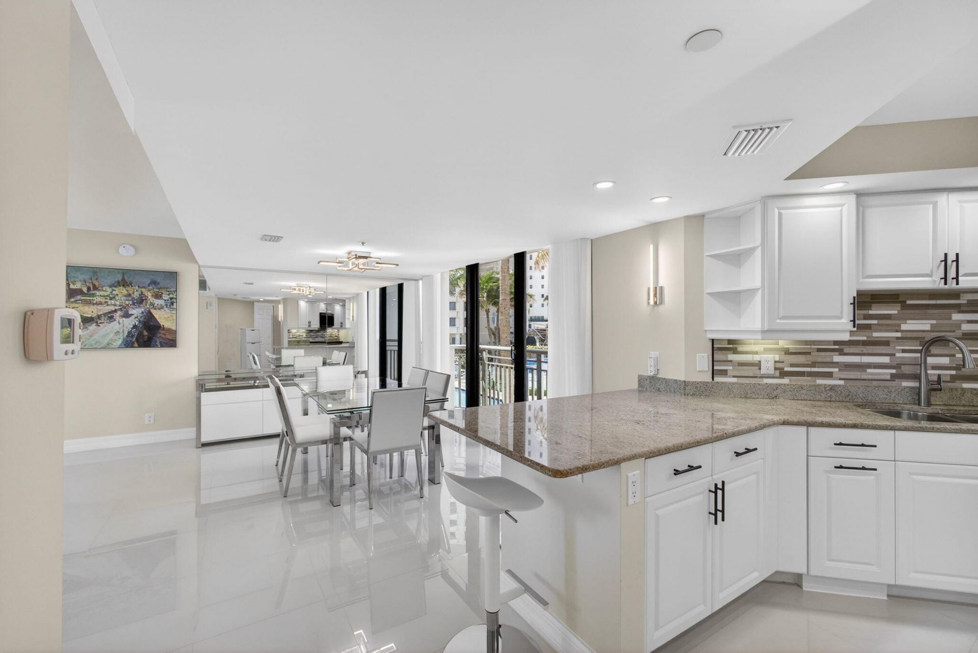 3000 N Ocean Drive, Unit 2 F, Singer Island, FL 33404 Photo