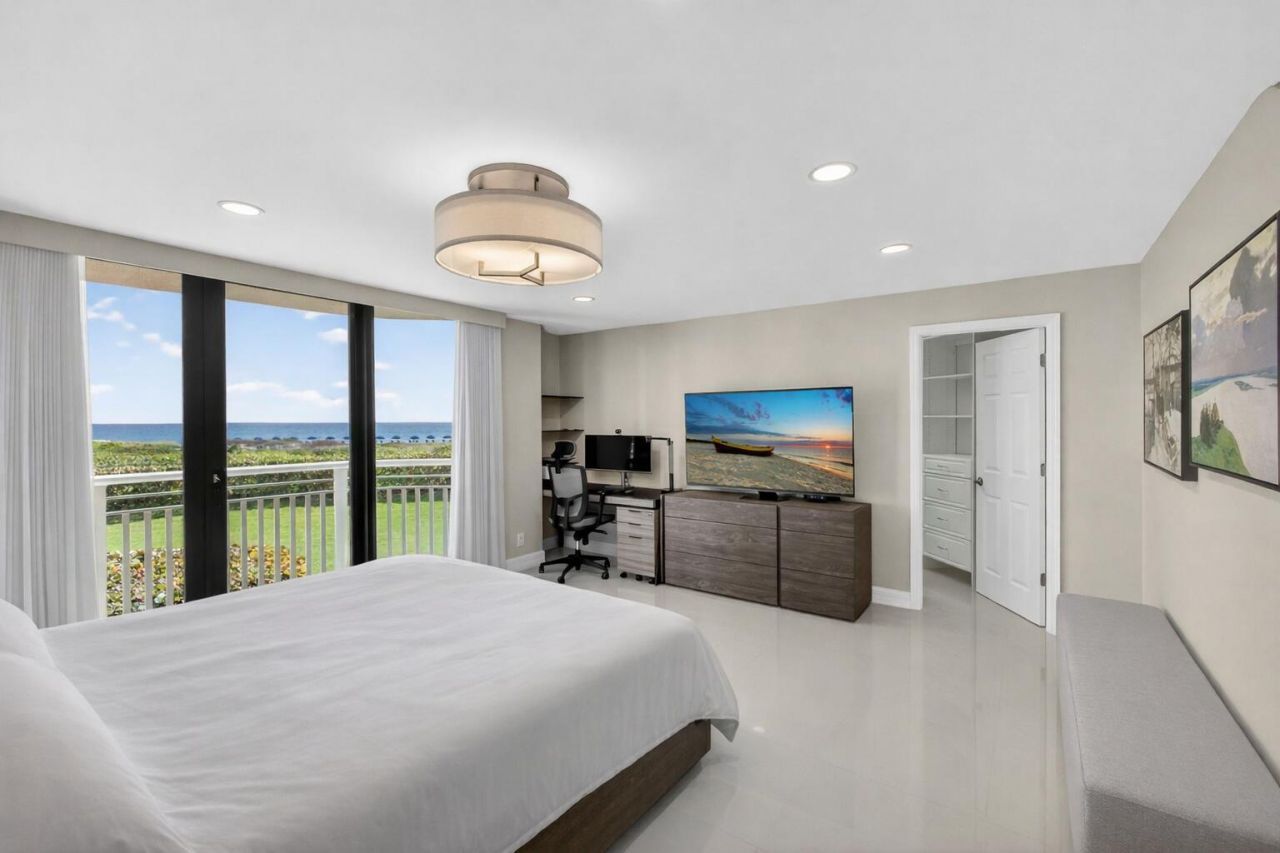 3000 N Ocean Drive, Unit 2 F, Singer Island, FL 33404 Photo