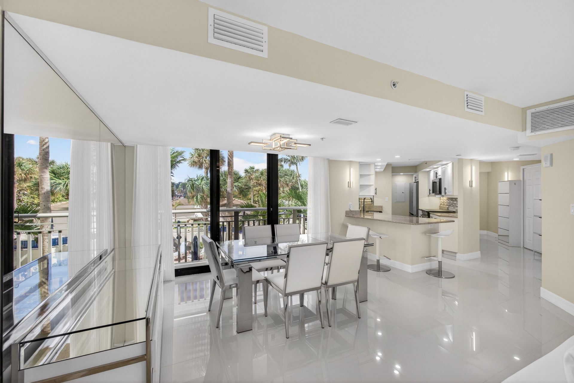 3000 N Ocean Drive, Unit 2 F, Singer Island, FL 33404 Photo