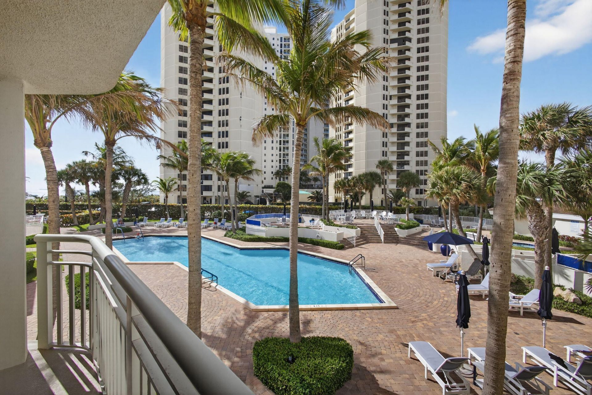 3000 N Ocean Drive, Unit 2 F, Singer Island, FL 33404 Photo