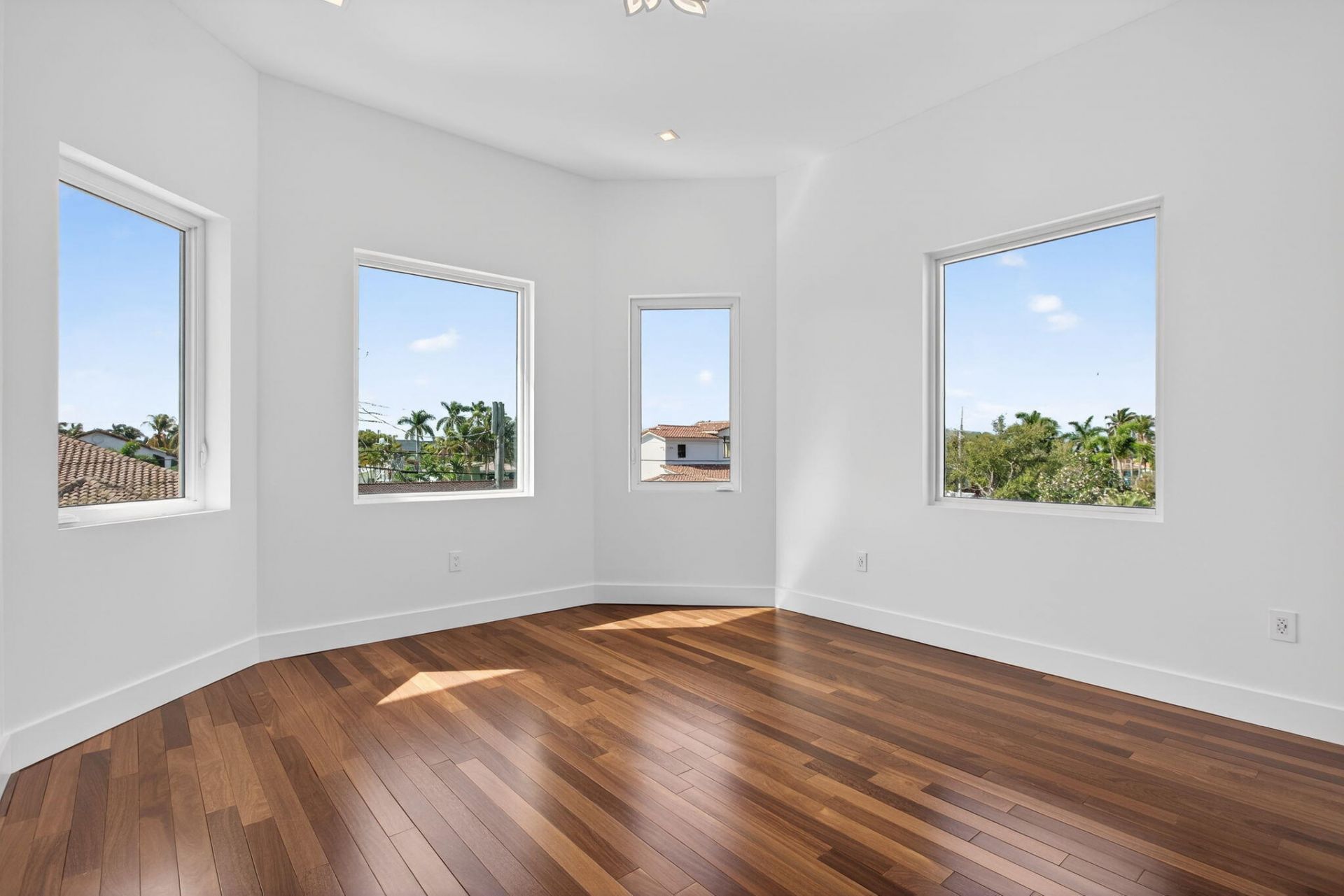 2641 NE 48th Street, Lighthouse Point, FL 33064 Photo