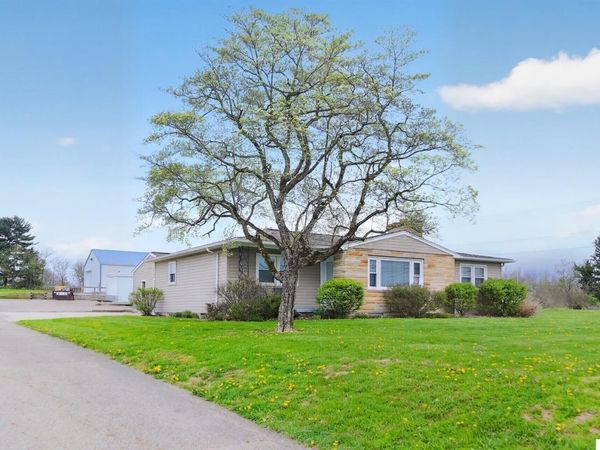 307 Harcourt Road, Mount Vernon, OH 43050