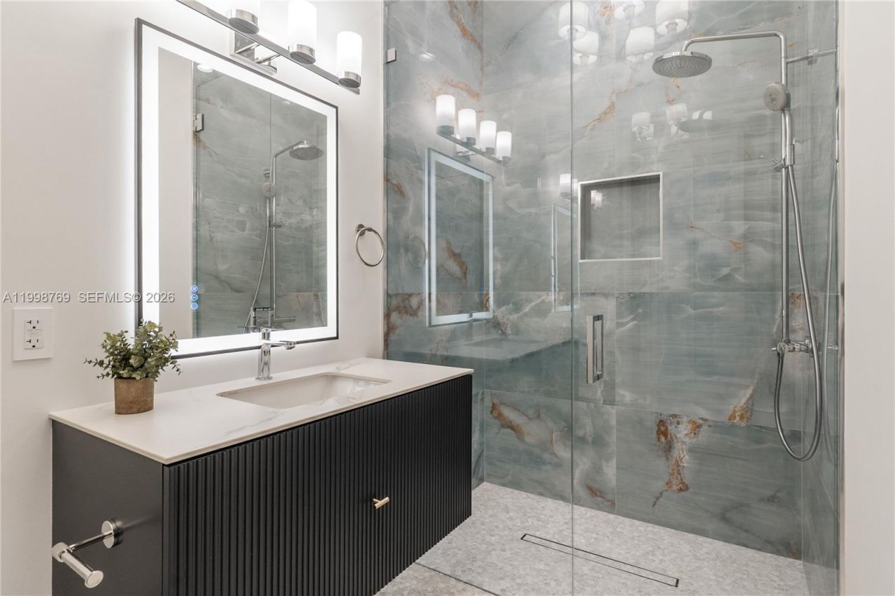 6350 SW 107th St, Pinecrest, FL 33156 Photo