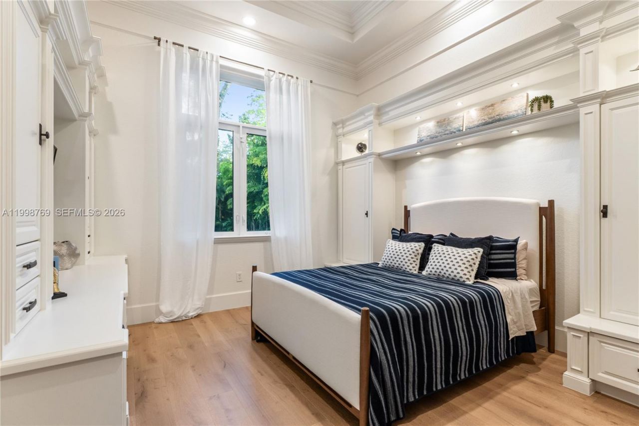 6350 SW 107th St, Pinecrest, FL 33156 Photo