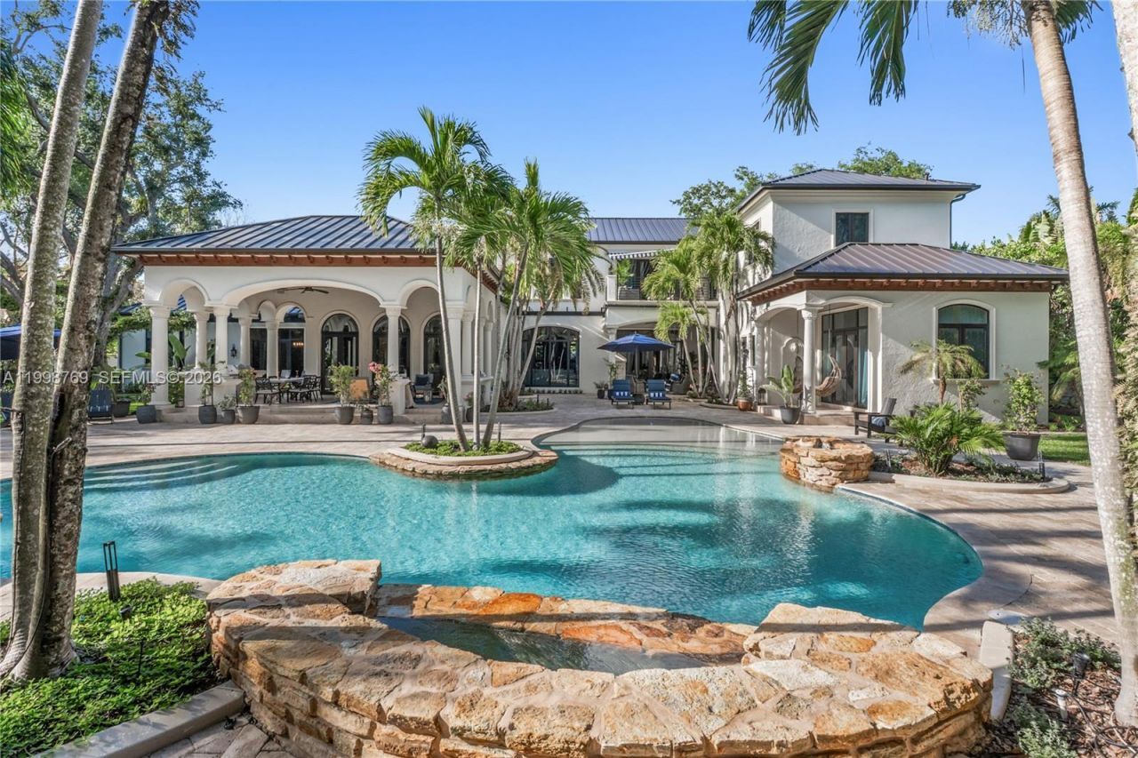 6350 SW 107th St, Pinecrest, FL 33156 Photo