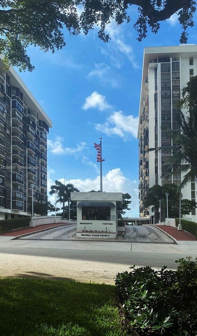 1915 Brickell Ave, Unit CC6, Miami, FL 33129 Photo