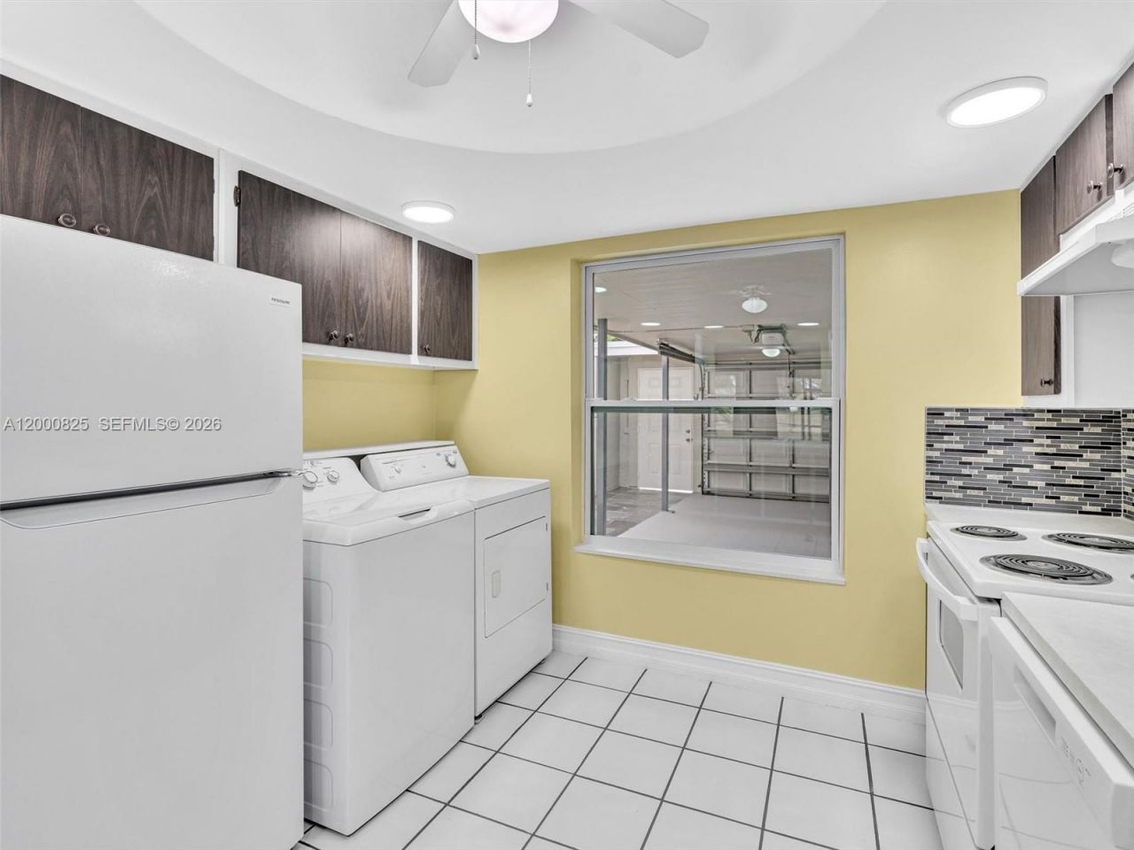 19174 Bobolink Dr, Hialeah, FL 33015 Photo
