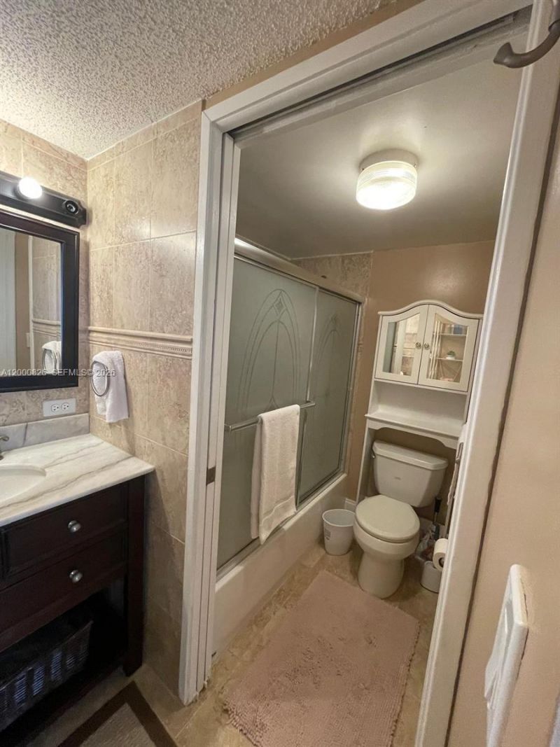 17021 N Bay Rd, Unit 318, Sunny Isles Beach, FL 33160 Photo
