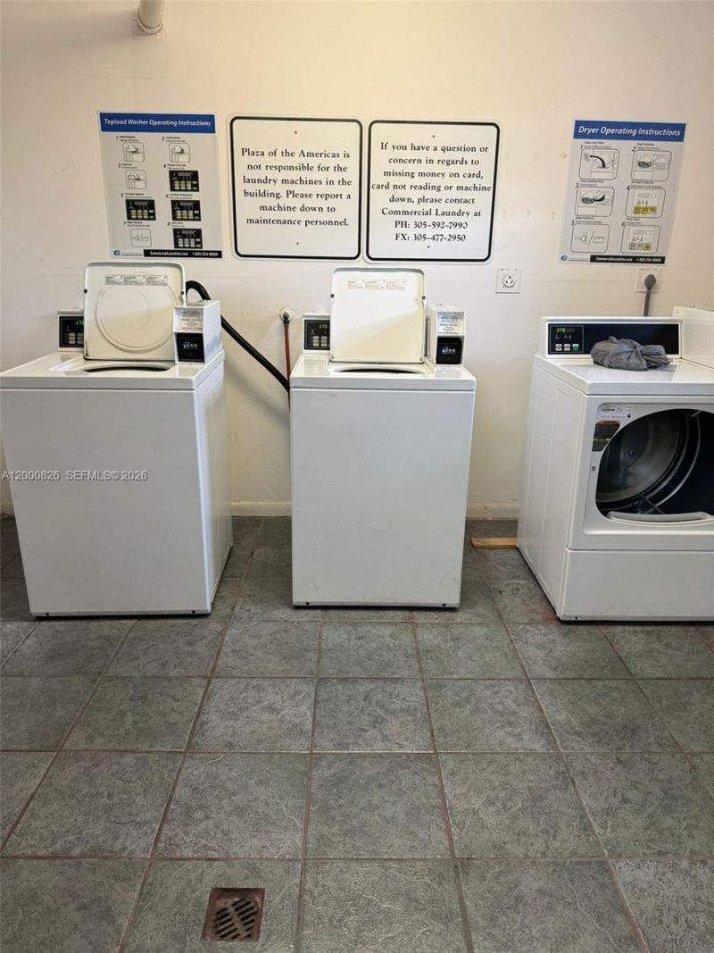 17021 N Bay Rd, Unit 318, Sunny Isles Beach, FL 33160 Photo