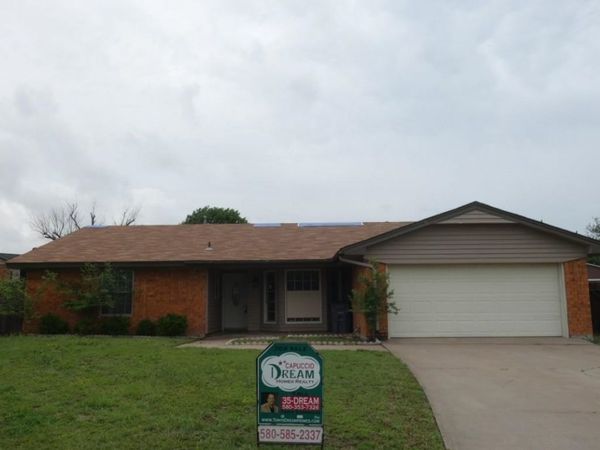 217 SW Crystal Hills Dr, Lawton, OK 73505