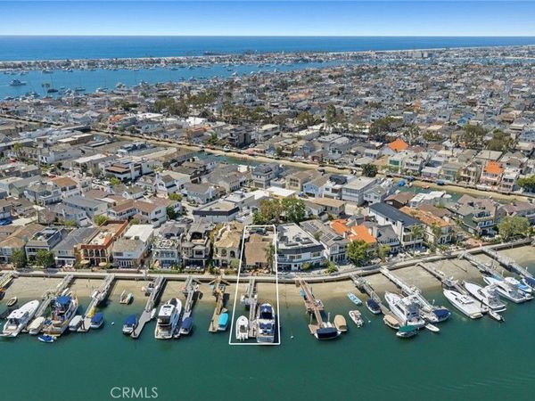 323 E Bay Front, Newport Beach, CA 92662