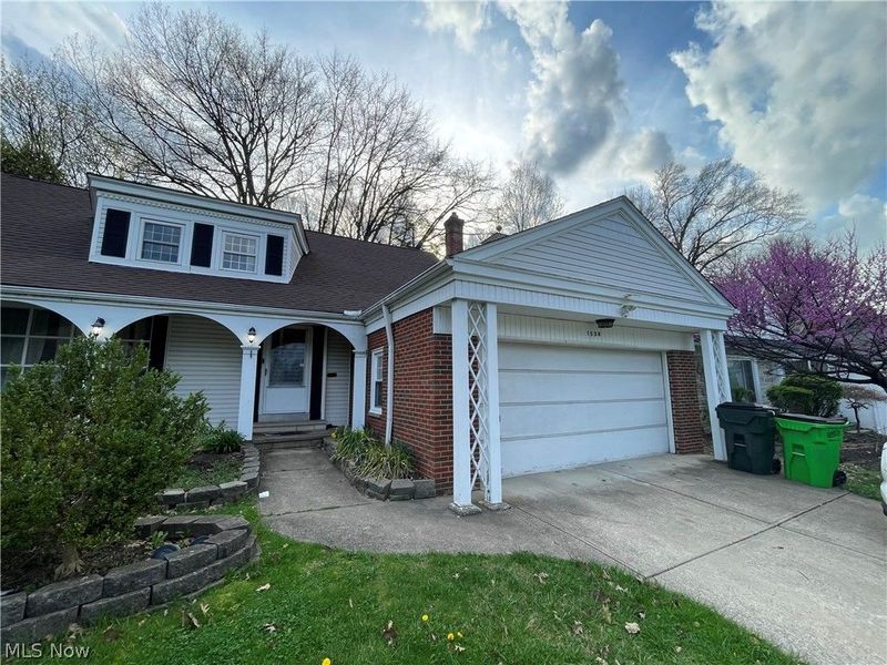 1534 S Belvoir Boulevard, South Euclid, OH 44121 Photo 2