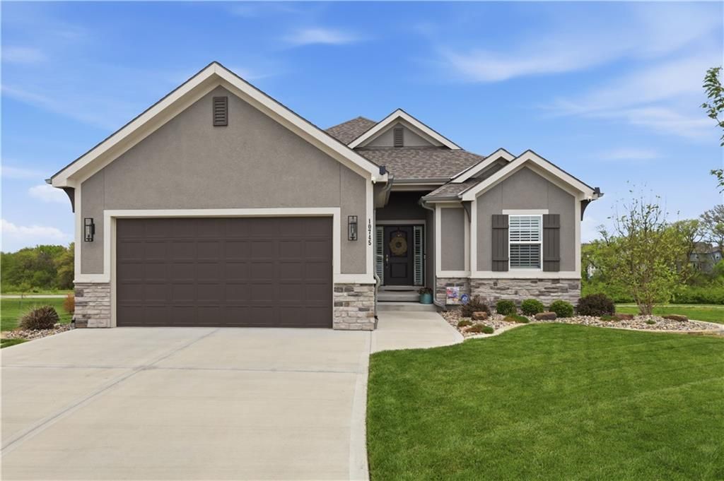 10745 N Bell Street, Kansas City, MO 64155 Main Photo