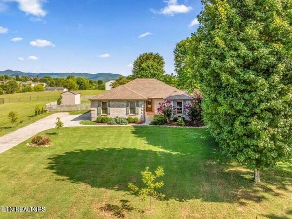 4006 Floyd Drive, Maryville, TN 37804