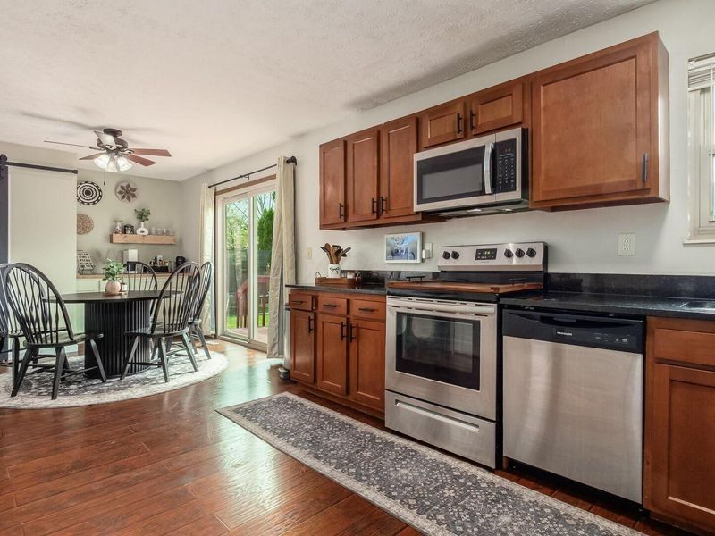 781 Ashford Glen Drive , Columbus, OH 43230 Photo 10