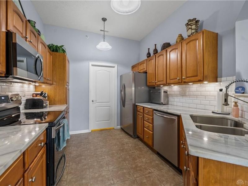 1508 Shadowood Trail, Hamilton Township, OH 45039 Photo 10