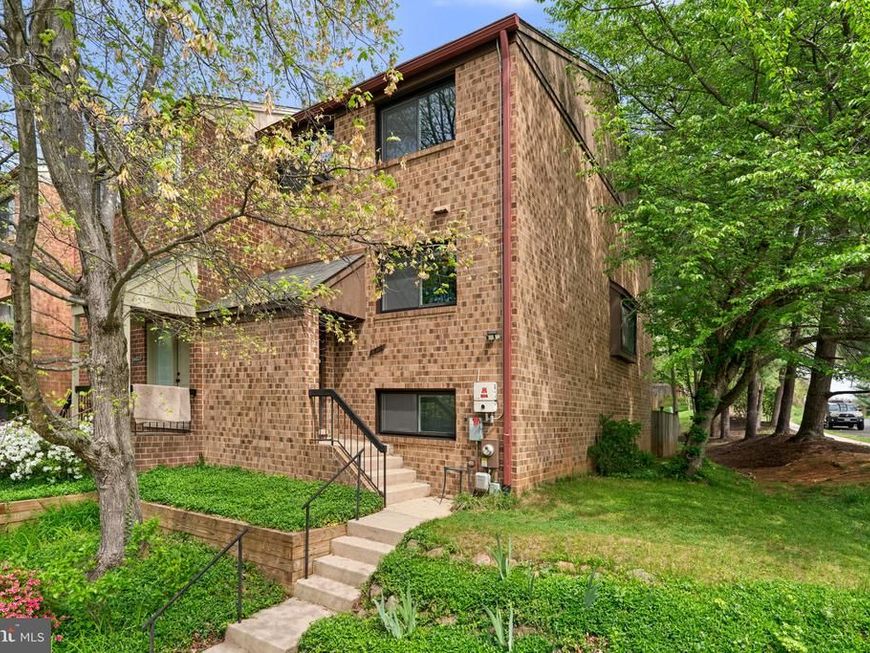 8902 Skyrock Court, Columbia, MD 21046 Main Photo