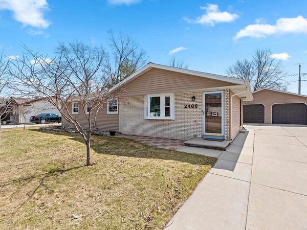 2466 PECAN STREET, Green Bay, WI 54311