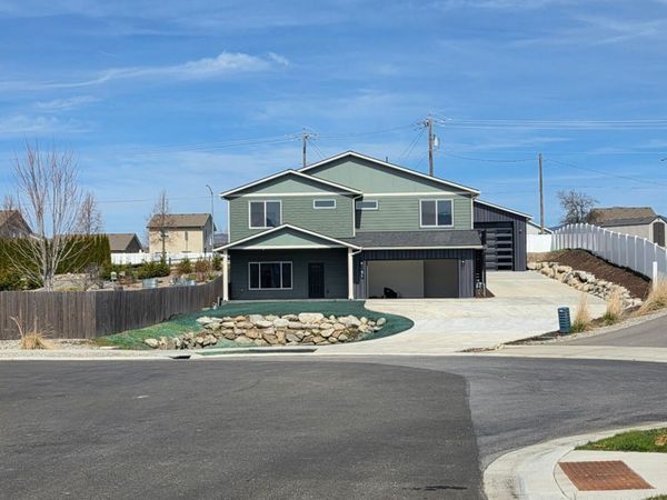 677 W Rory AVE , Post Falls, ID 83854