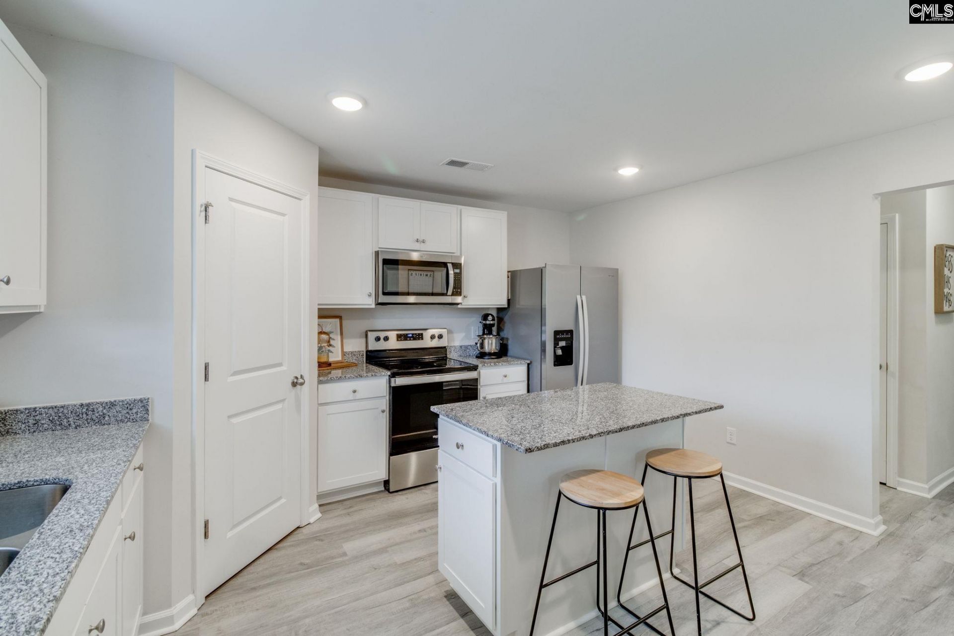 1623 Green Branch Circle  Photo 10