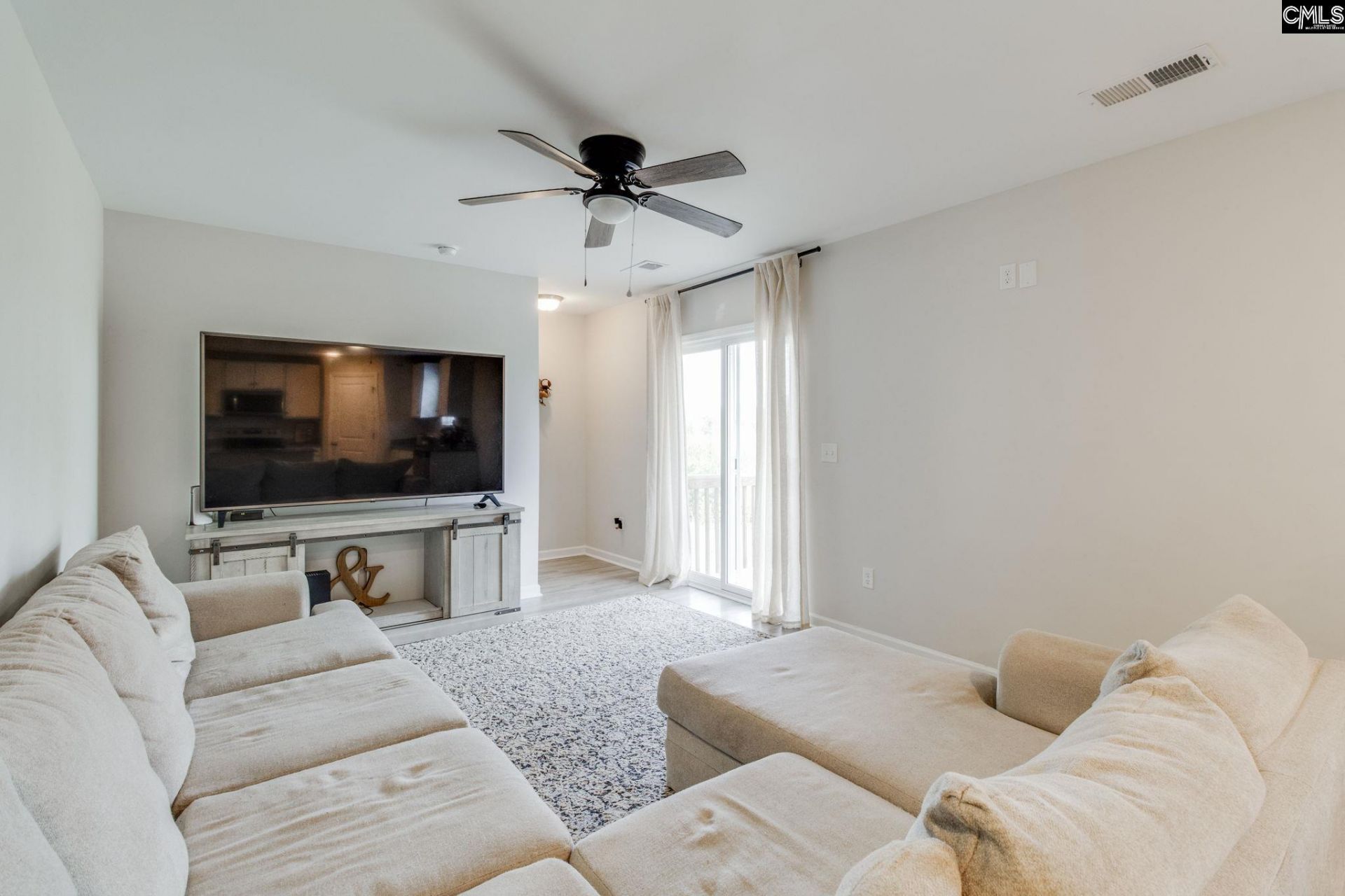 1623 Green Branch Circle  Photo 11