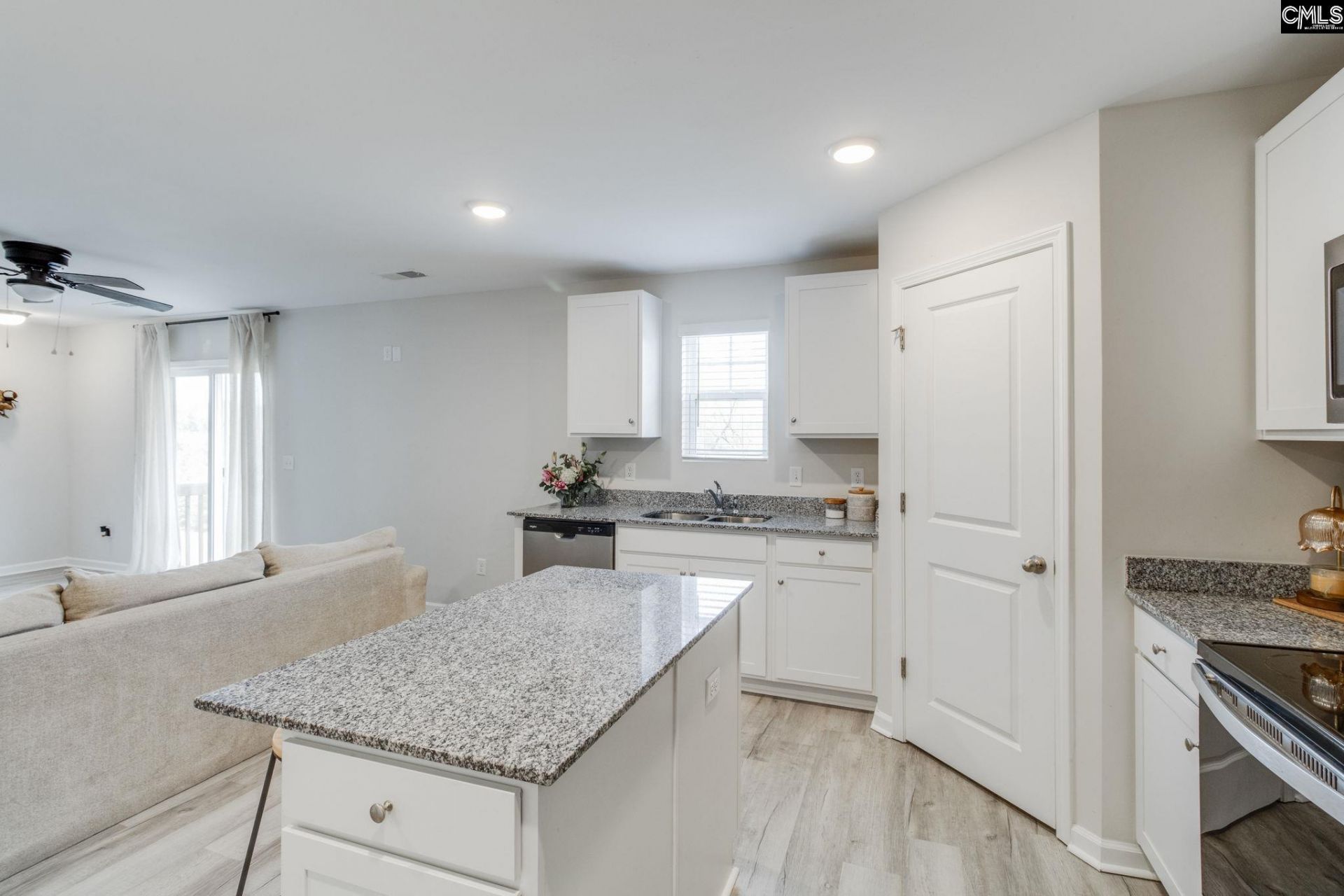 1623 Green Branch Circle  Photo 9