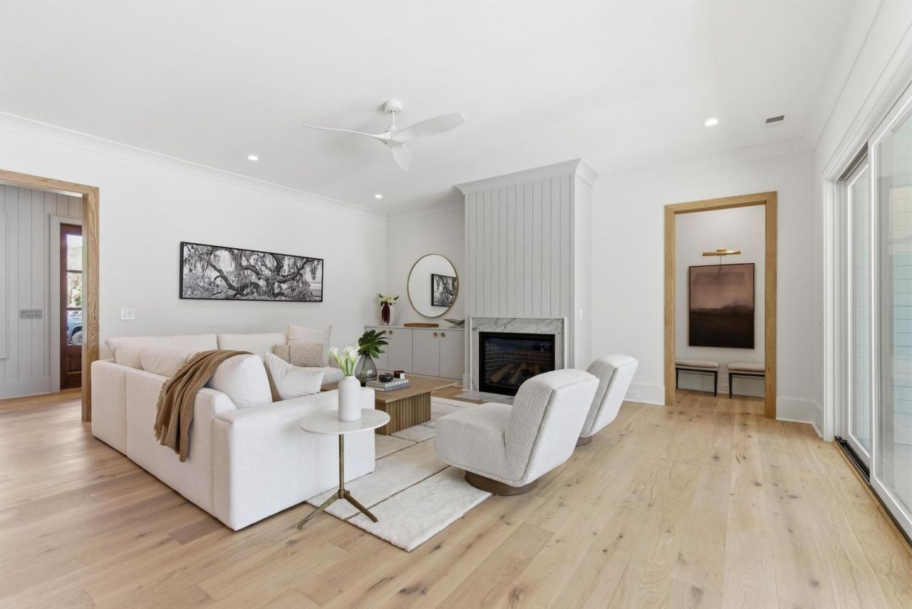 1463 Allen Street Photo 21