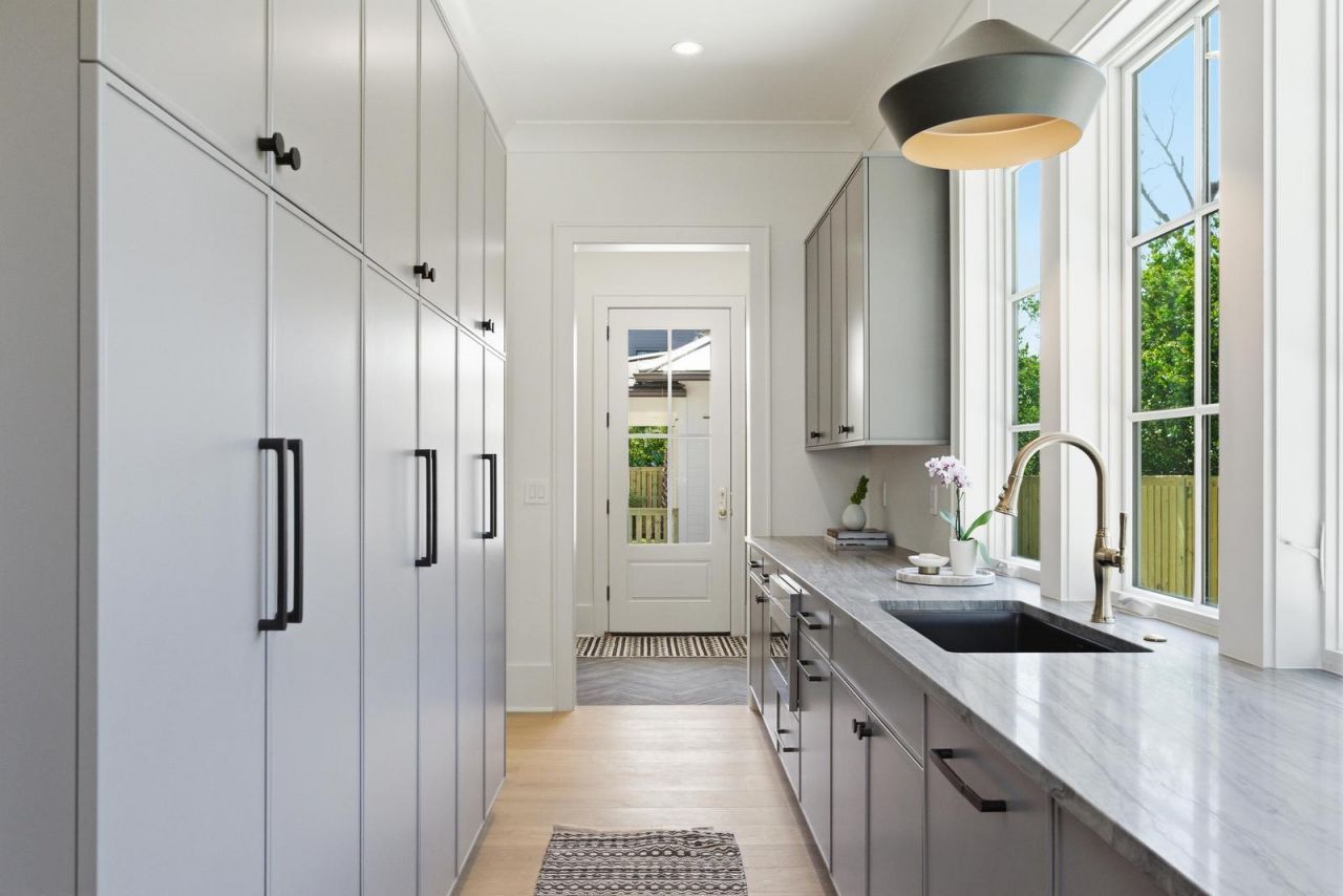 1463 Allen Street Photo 32