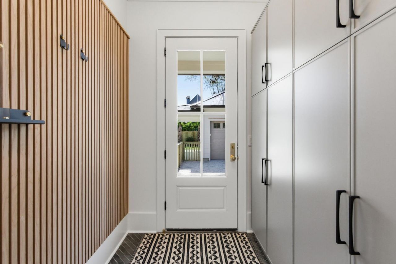 1463 Allen Street Photo 33