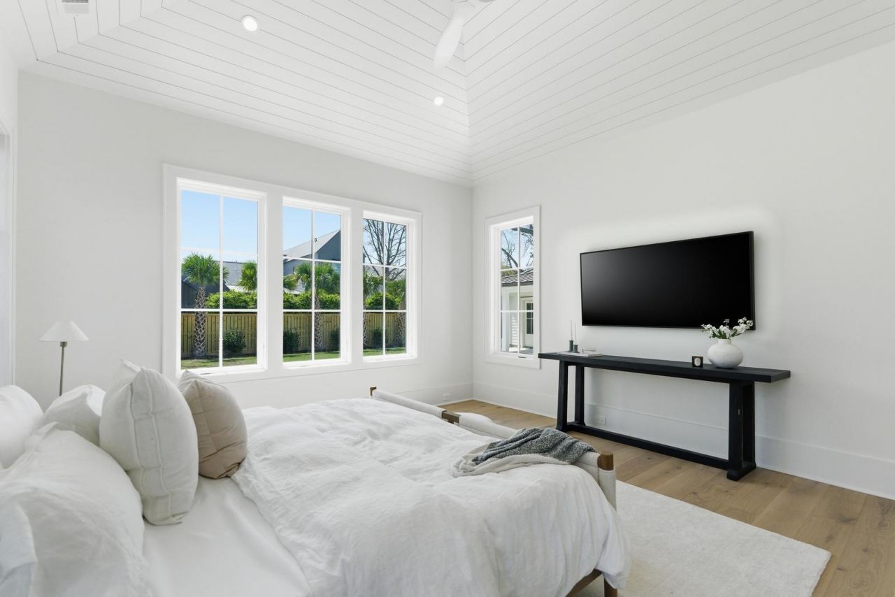 1463 Allen Street Photo 42