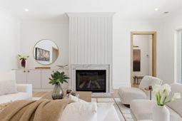 1463 Allen Street photo 4