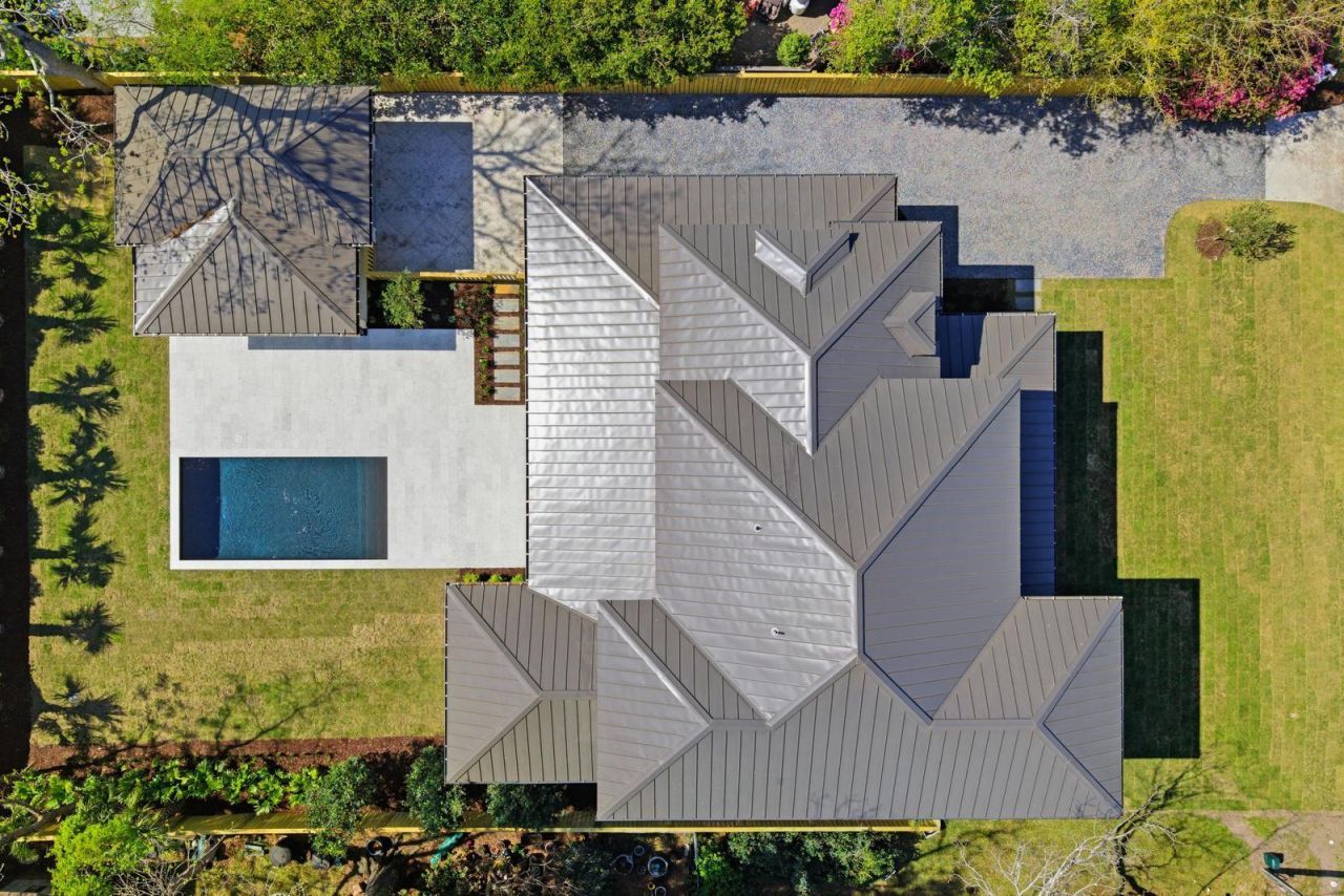 1463 Allen Street Photo 77