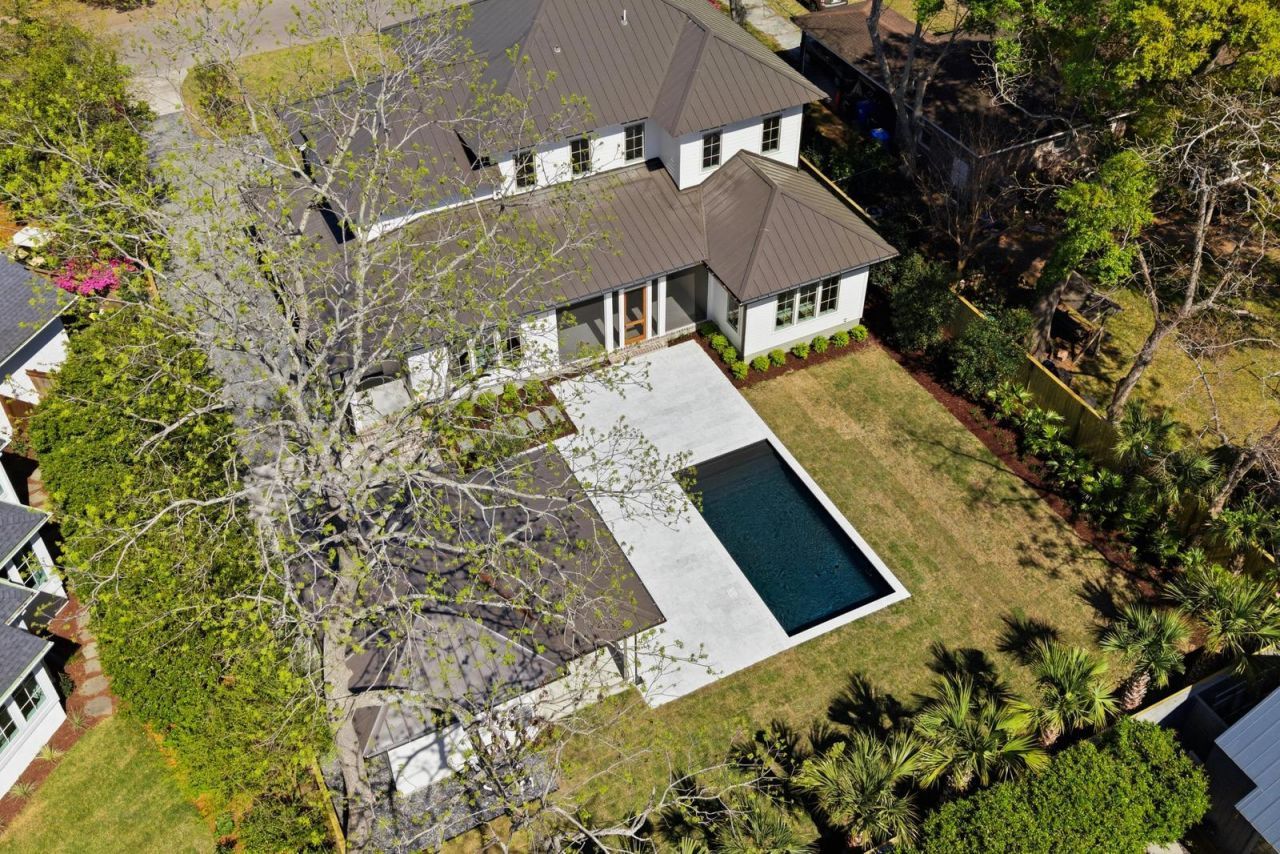 1463 Allen Street Photo 77