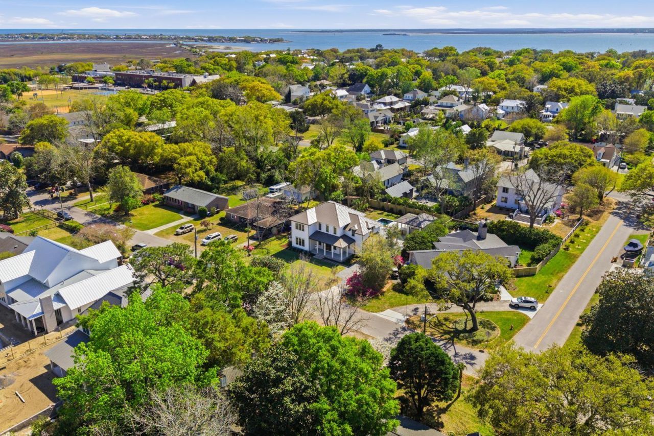 1463 Allen Street Photo 81