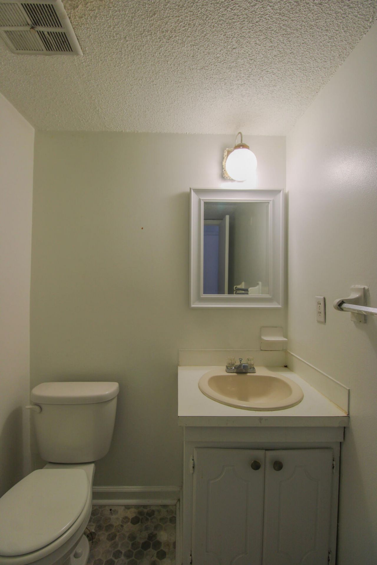 926 Blackrail Court Photo 5