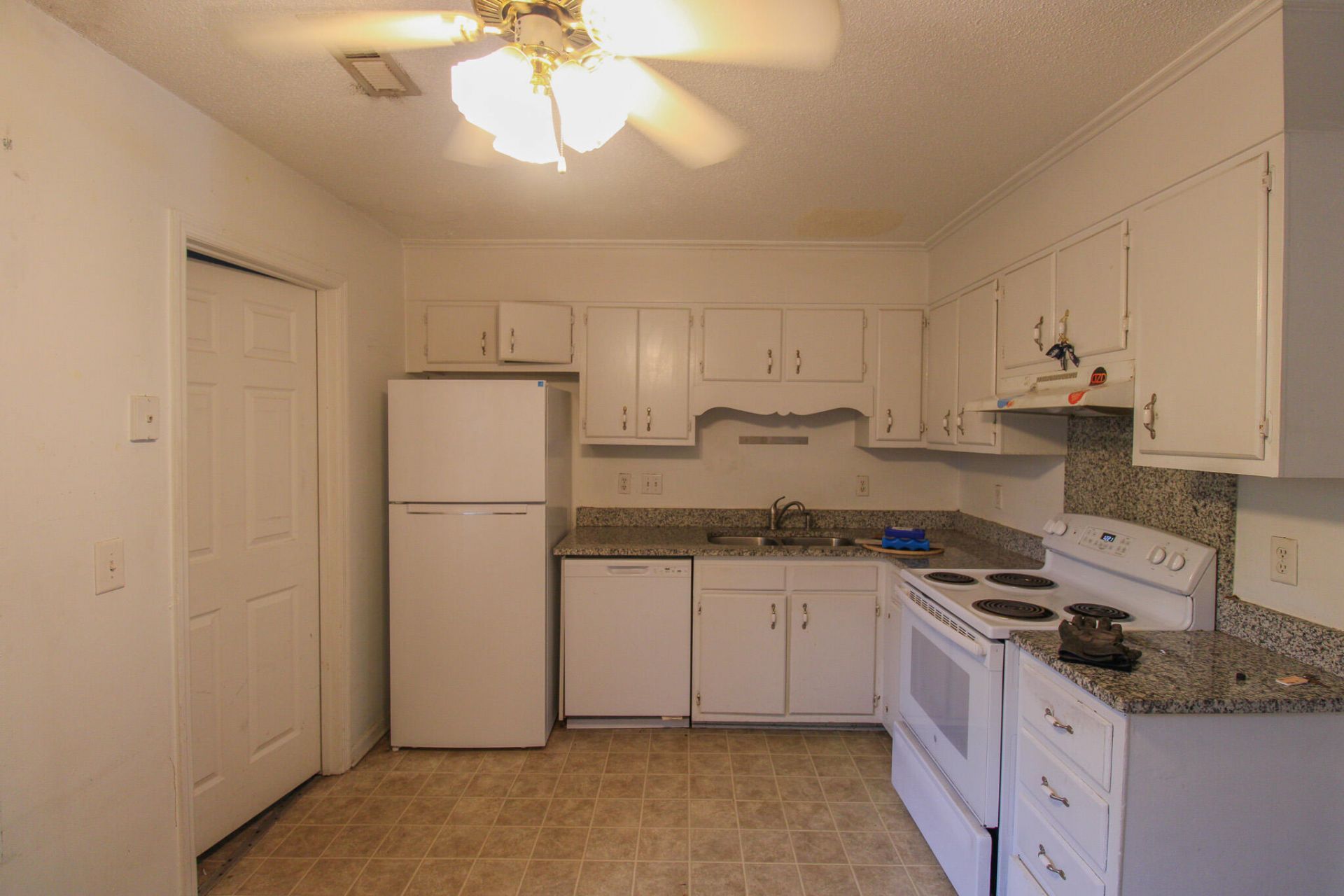 926 Blackrail Court Photo 6