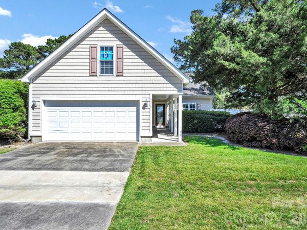 4979 Glen Cove Drive, Southport, NC 28461