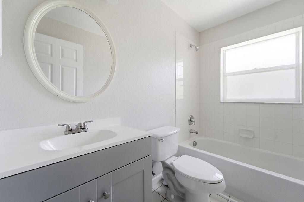 517 SW Paar Drive, Port Saint Lucie, FL 34953 Photo