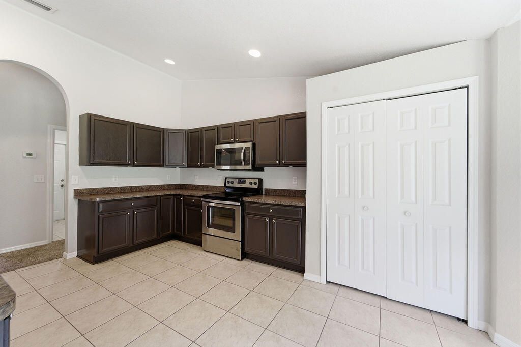 517 SW Paar Drive, Port Saint Lucie, FL 34953 Photo