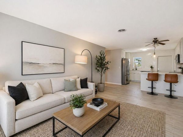 2829 NE 30th Street, Unit 302, Fort Lauderdale, FL 33306