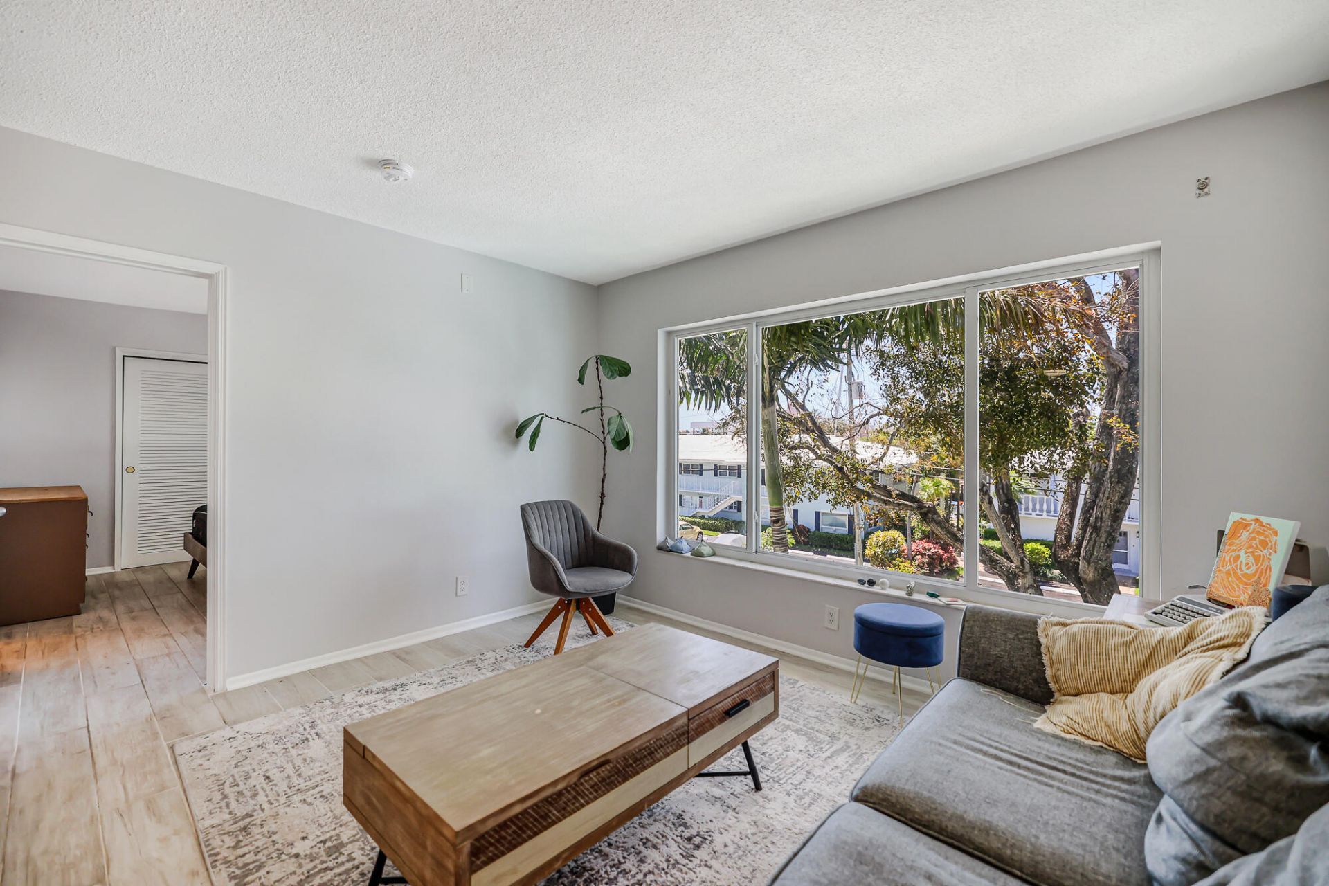 2829 NE 30th Street, Unit 302, Fort Lauderdale, FL 33306 Photo