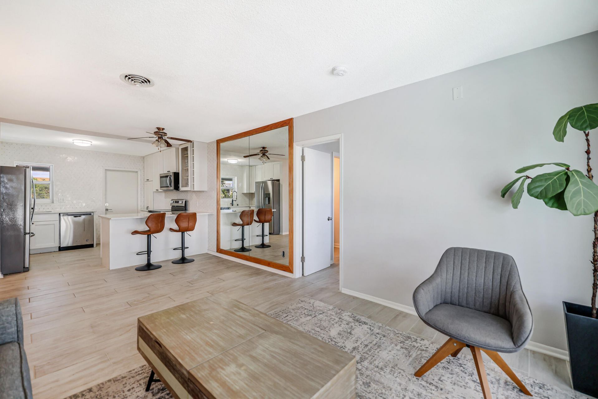 2829 NE 30th Street, Unit 302, Fort Lauderdale, FL 33306 Photo