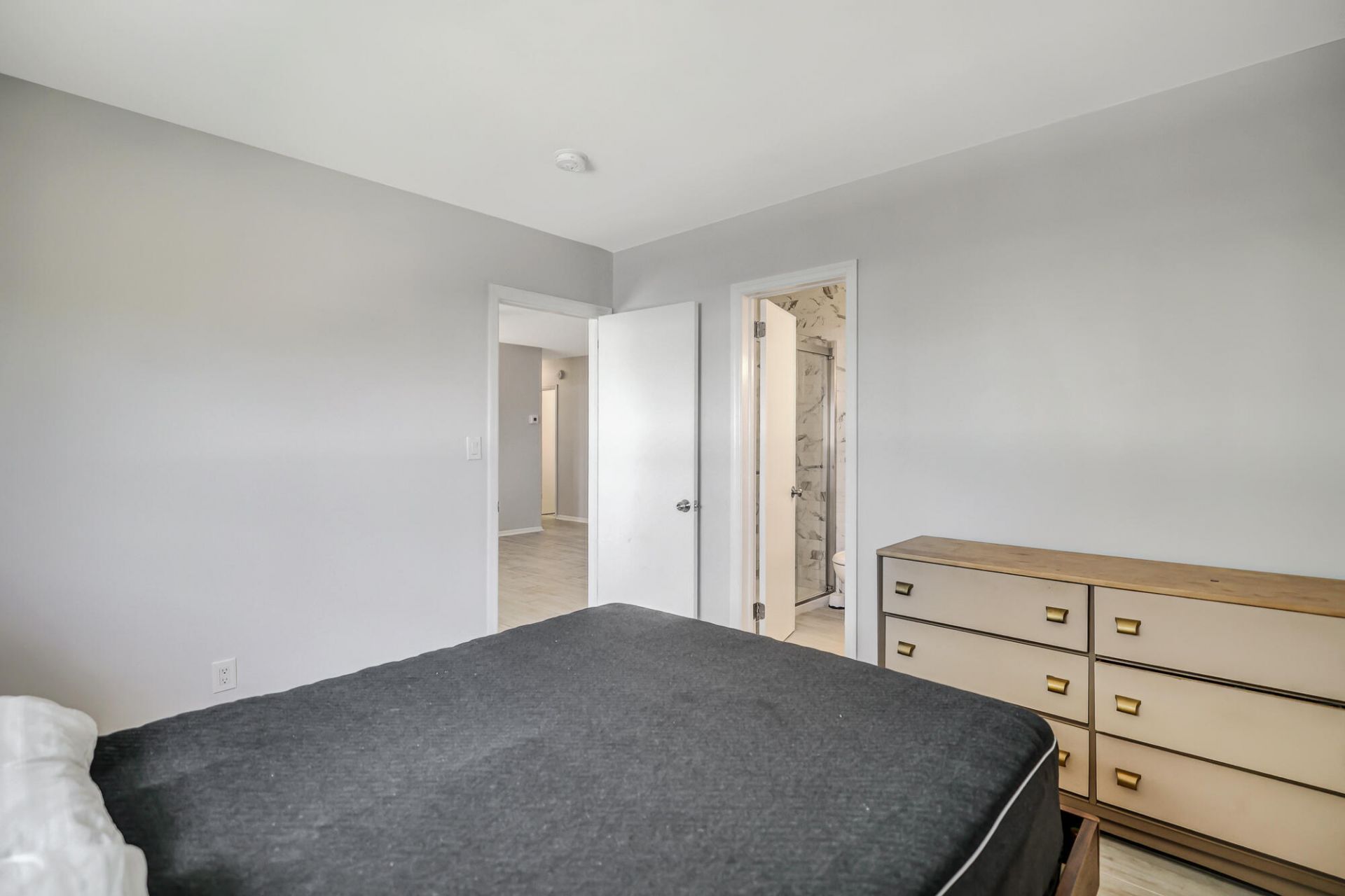 2829 NE 30th Street, Unit 302, Fort Lauderdale, FL 33306 Photo