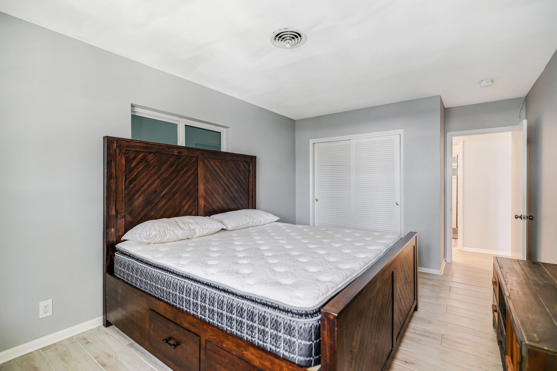 2829 NE 30th Street, Unit 302, Fort Lauderdale, FL 33306 Photo